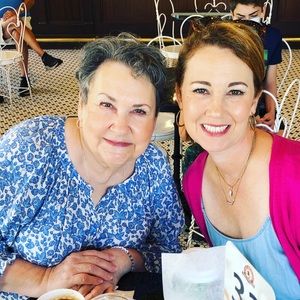 Meet your Posher, Eva